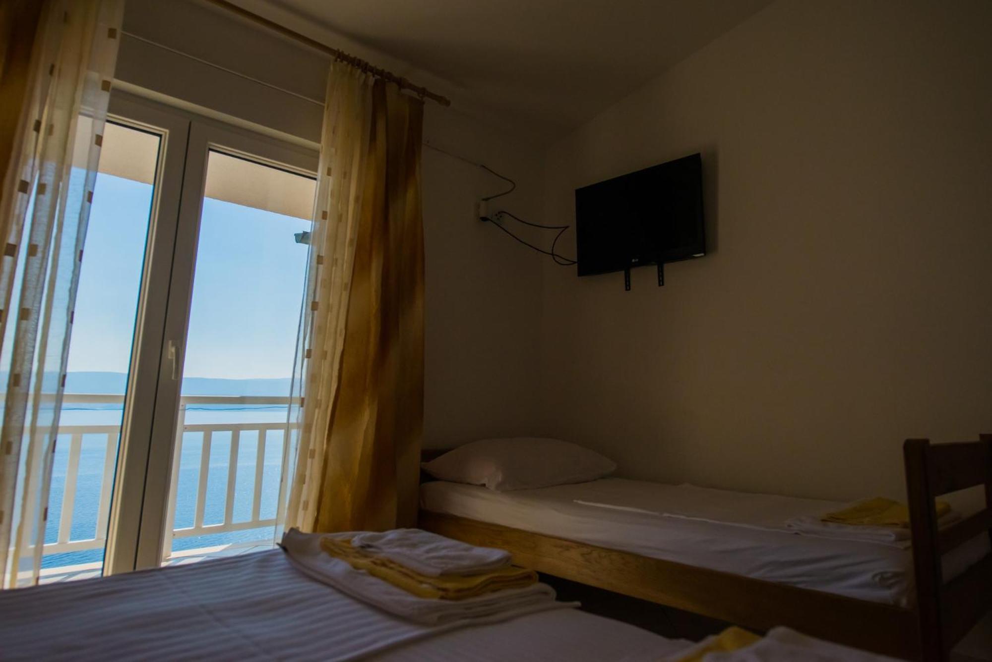 Bed And Breakfast Pero 3 Min Walk To The Beach Lokva Rogoznica Exteriér fotografie